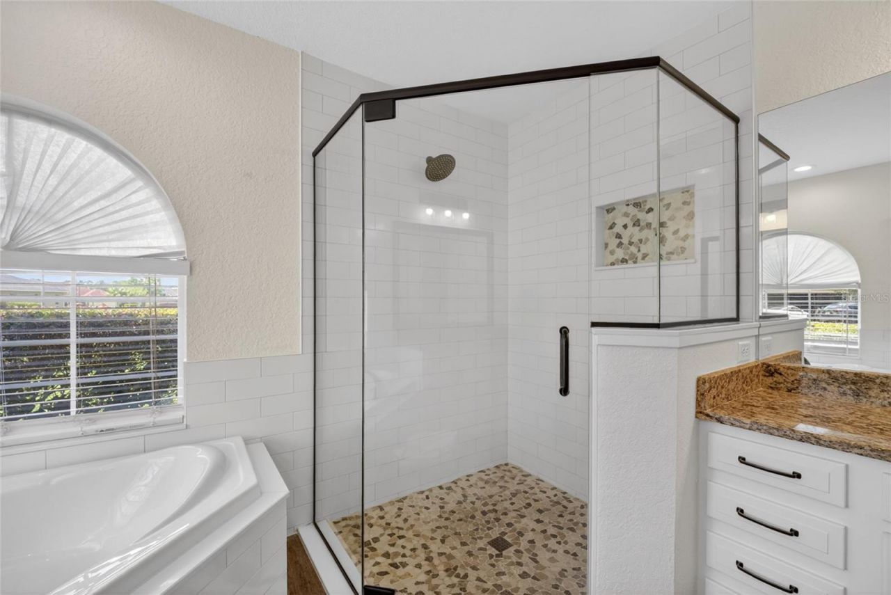 3903 SE 38th Loop, Ocala, FL 34480 Photo