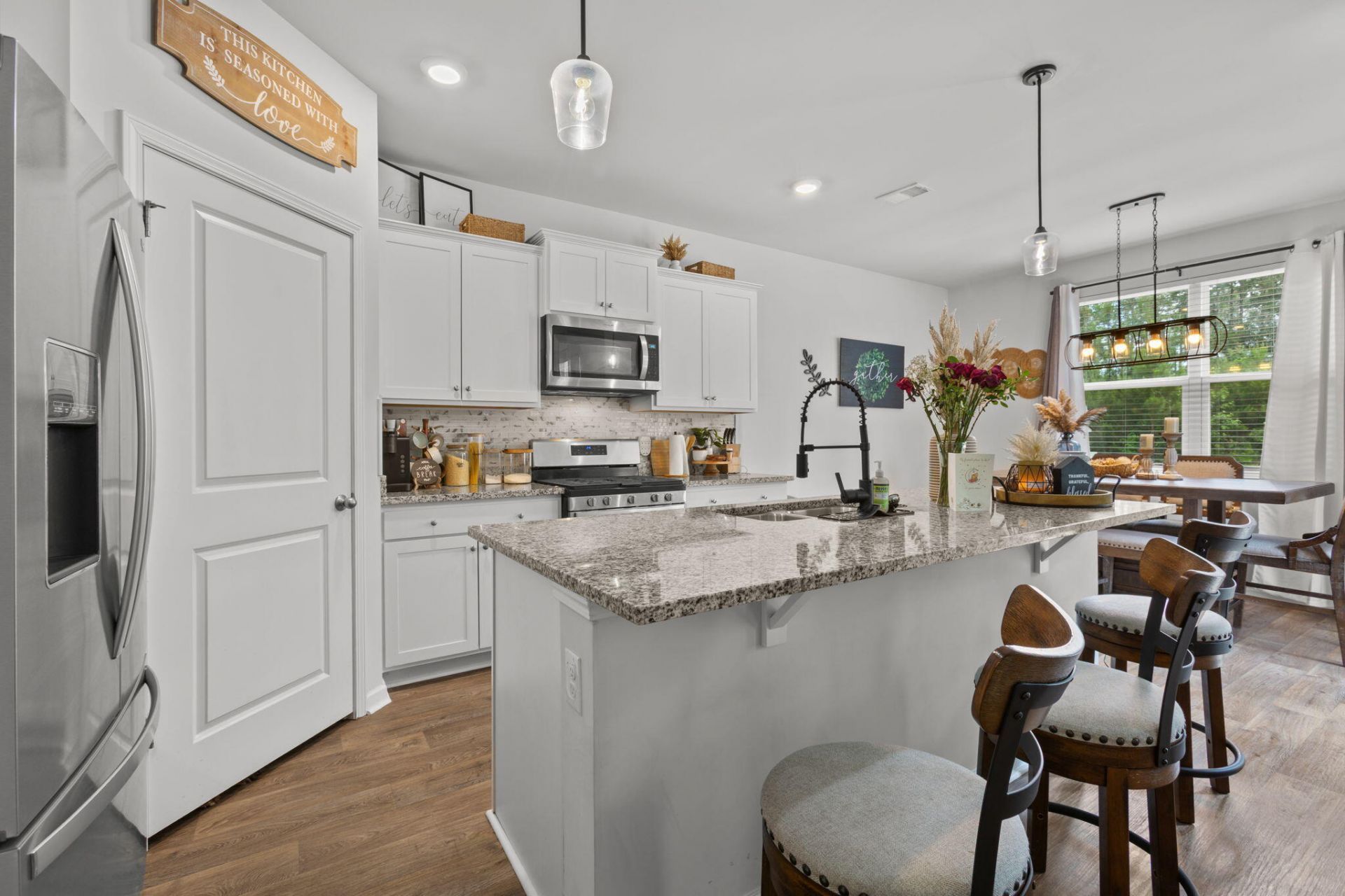 460 Cedarview Road Photo 8