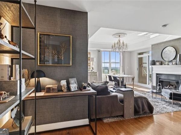 2881 Peachtree Road NE, Unit 1102, Atlanta, GA 30305