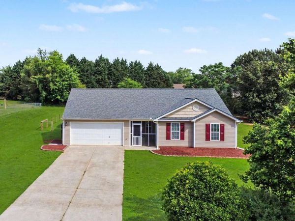 1246 Clearwater Drive, Winder, GA 30680