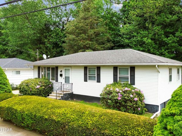 60 S Gates Avenue, Kingston, PA 18704