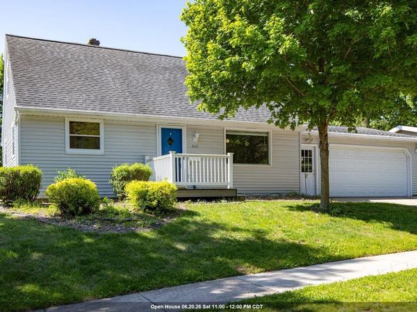 445 GLENVIEW AVENUE, Combined Locks, WI 54113