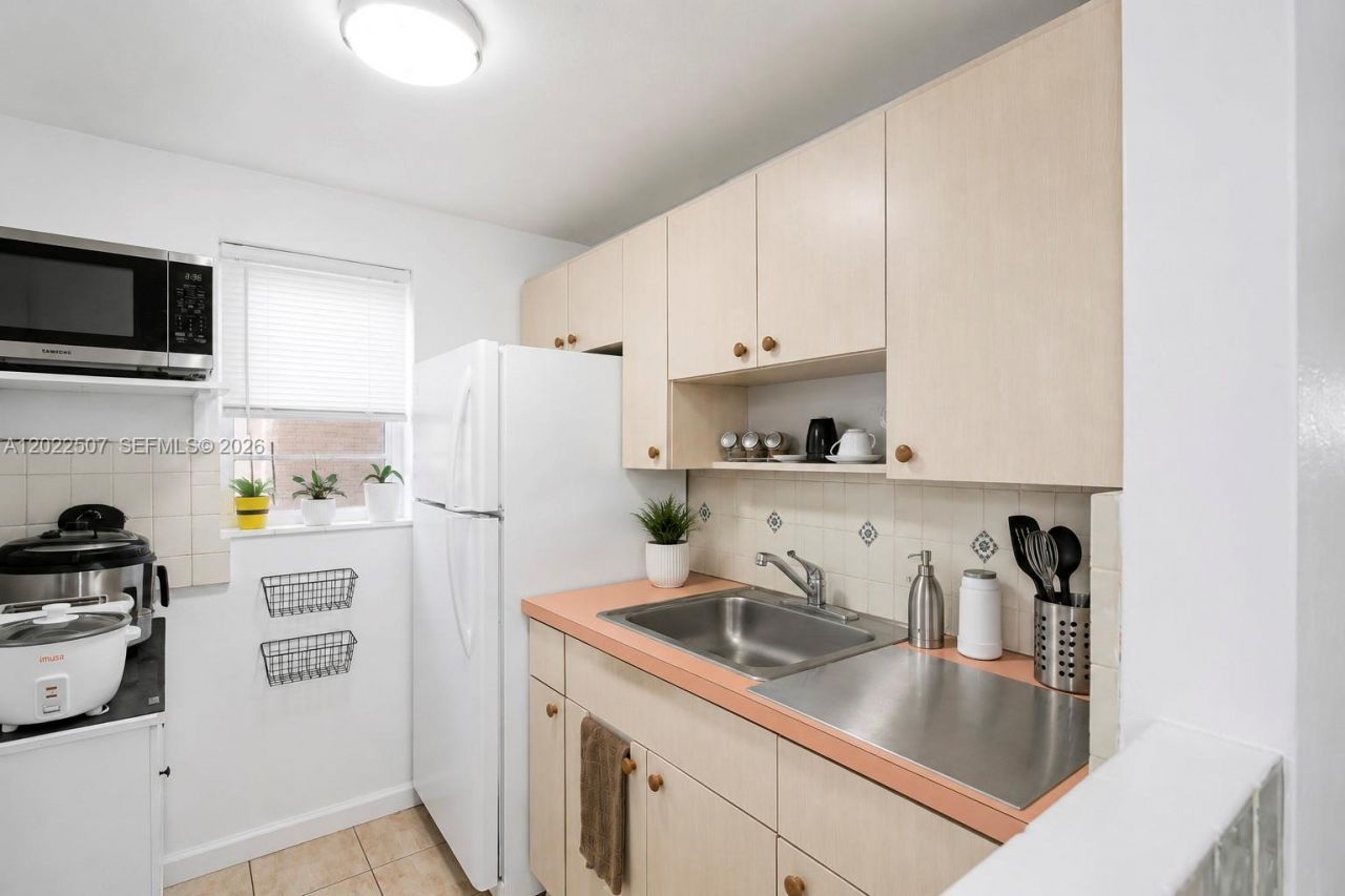 10901 N Kendall Dr , Unit 214, Miami, FL 33176 Photo