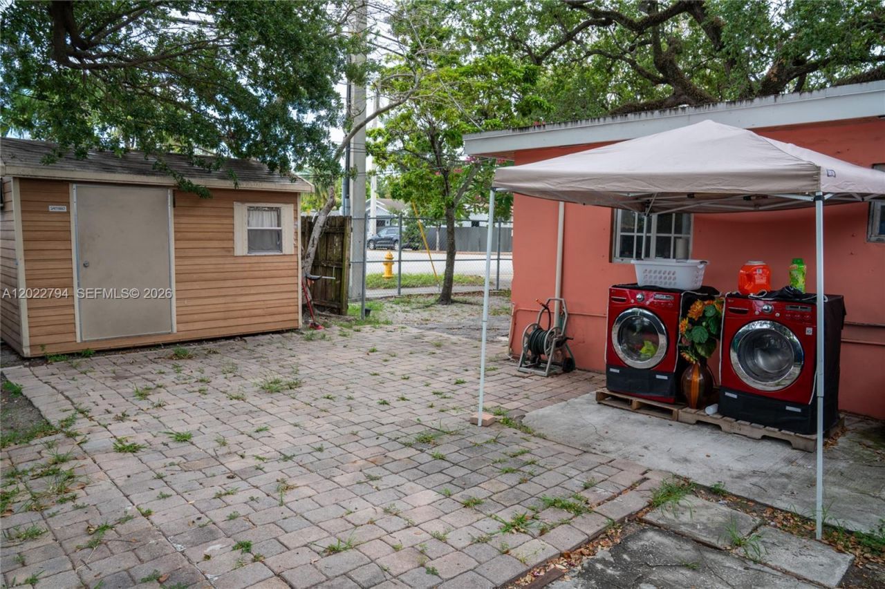3401 NW 15th St , Miami, FL 33125 Photo