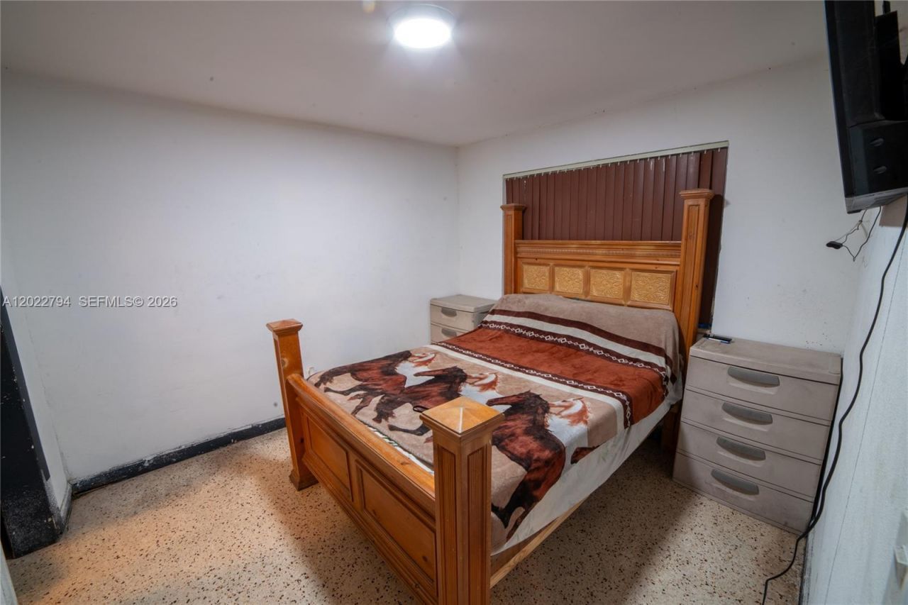 3401 NW 15th St , Miami, FL 33125 Photo