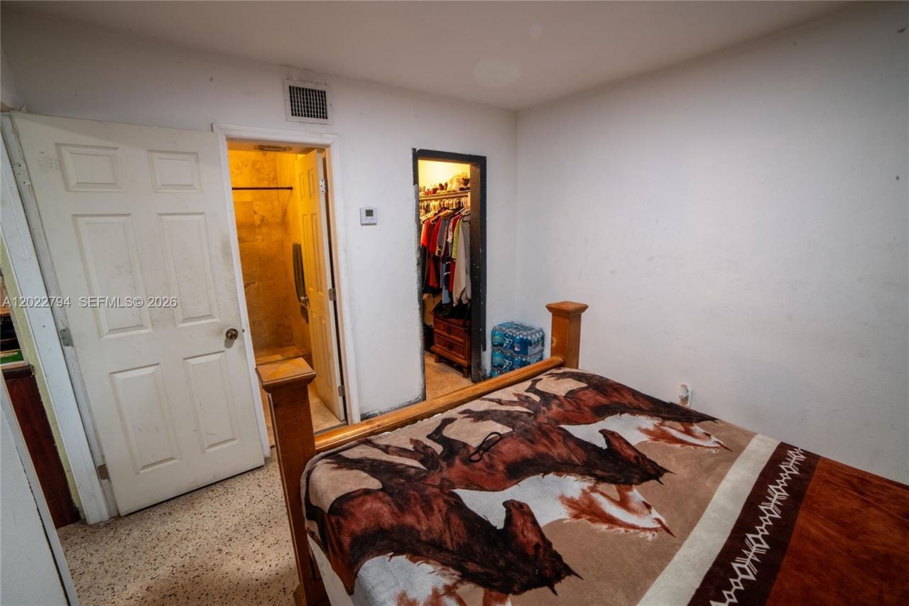 3401 NW 15th St , Miami, FL 33125 Photo