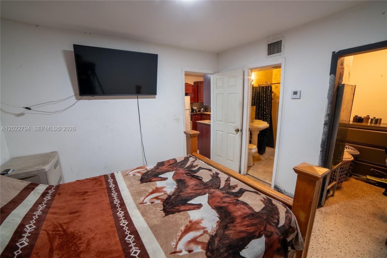3401 NW 15th St , Miami, FL 33125 Photo