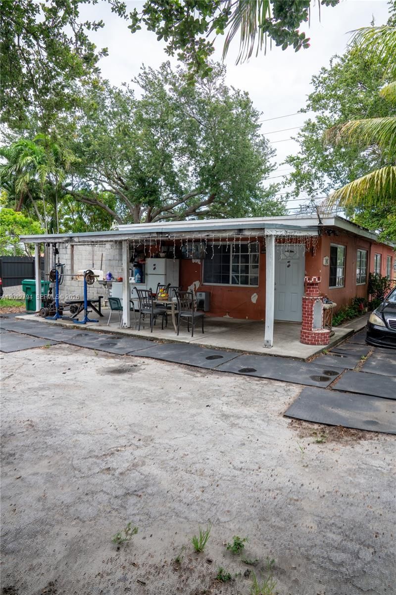 3401 NW 15th St , Miami, FL 33125 Photo