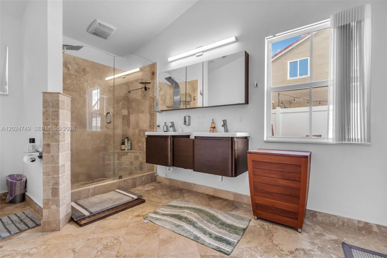 632 Carrington Ln, Weston, FL 33326 Photo