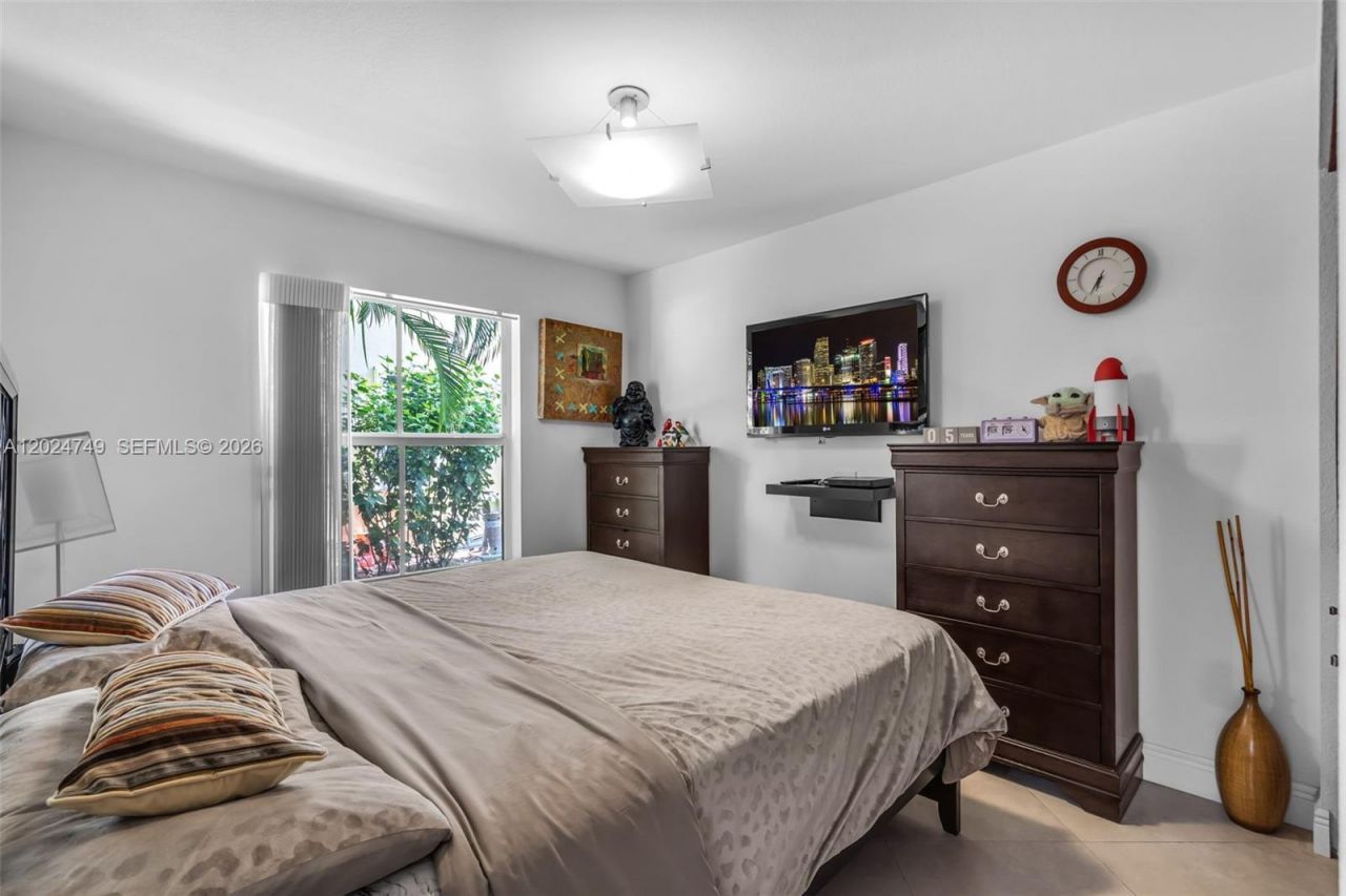 632 Carrington Ln, Weston, FL 33326 Photo