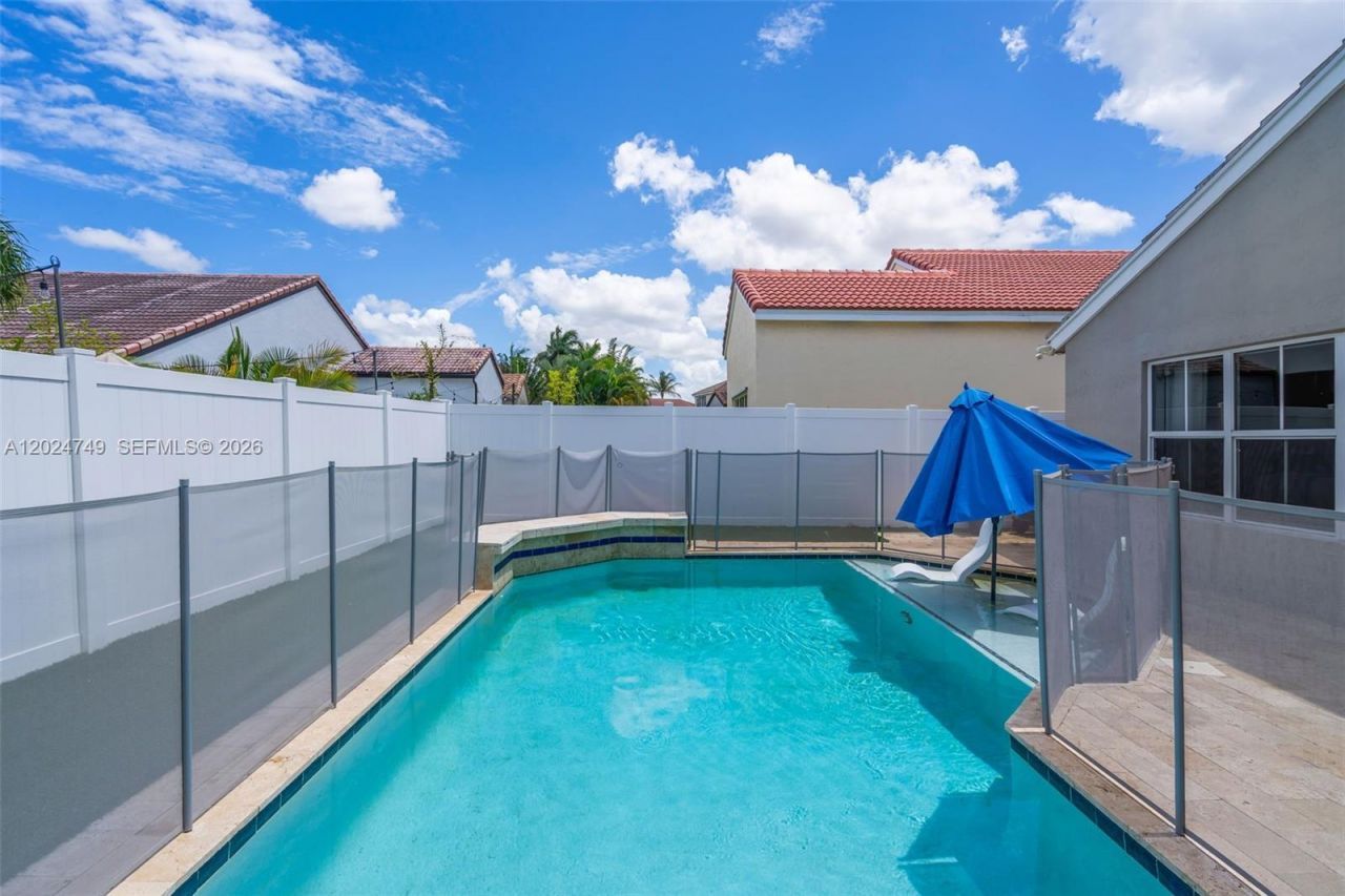 632 Carrington Ln, Weston, FL 33326 Photo