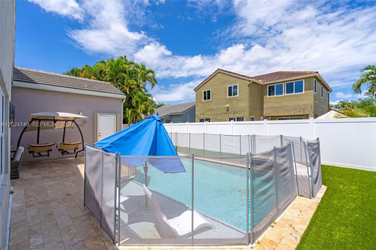 632 Carrington Ln, Weston, FL 33326 Photo