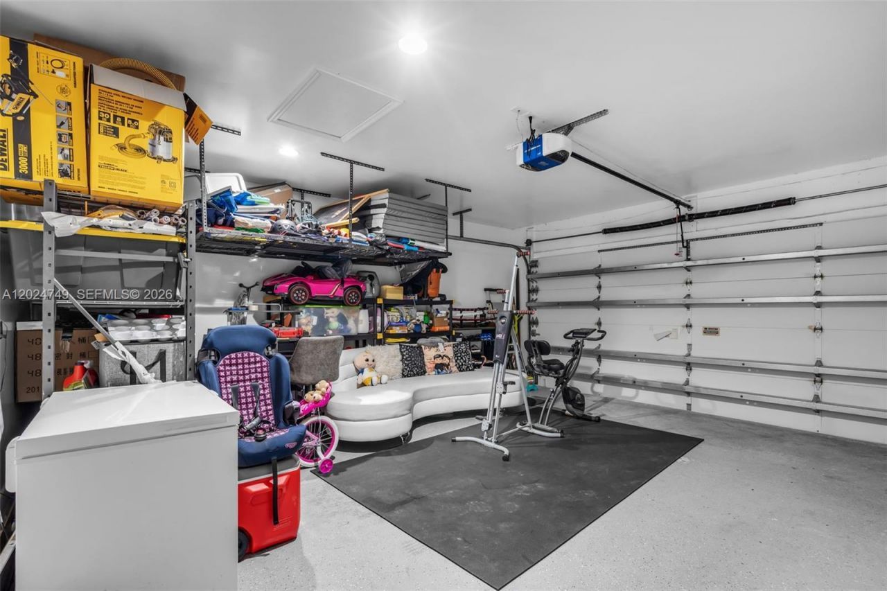 632 Carrington Ln, Weston, FL 33326 Photo