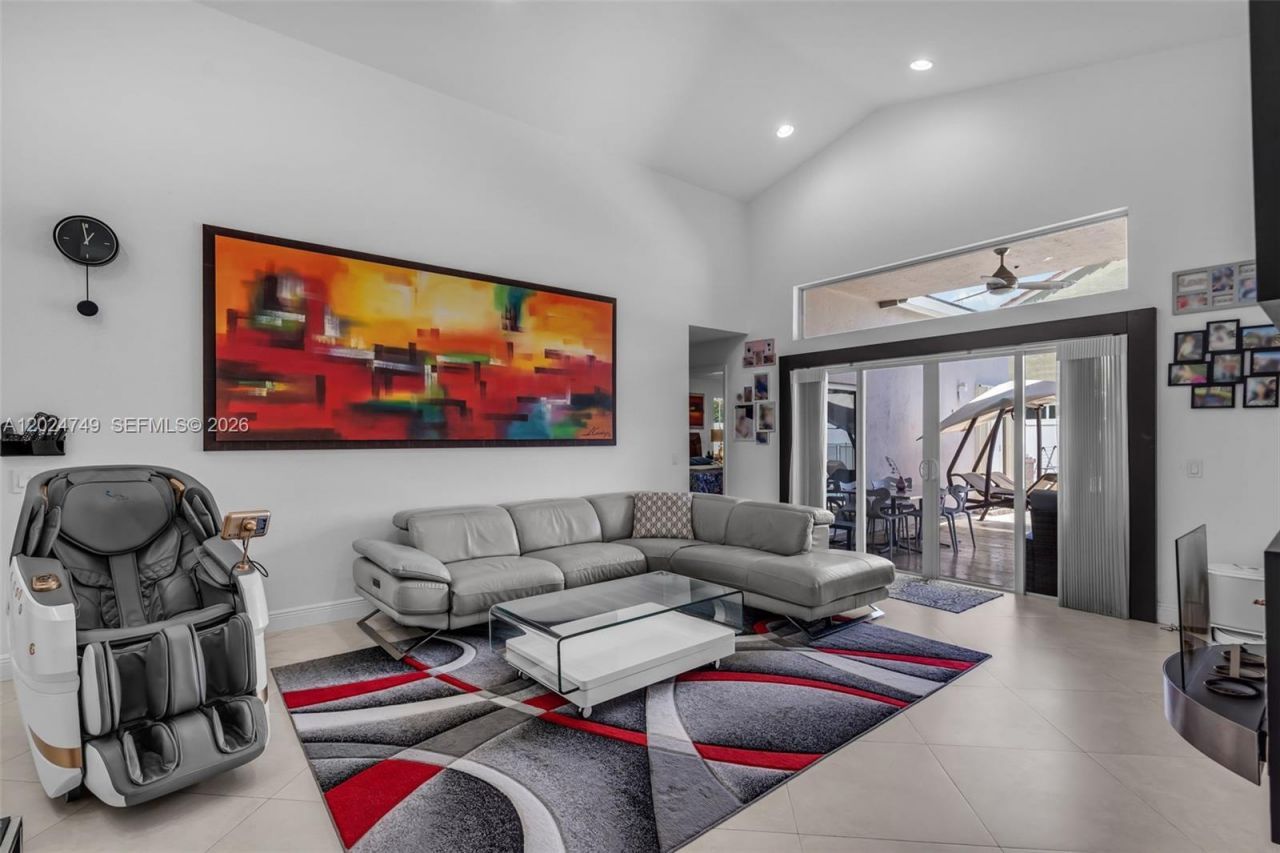 632 Carrington Ln, Weston, FL 33326 Photo