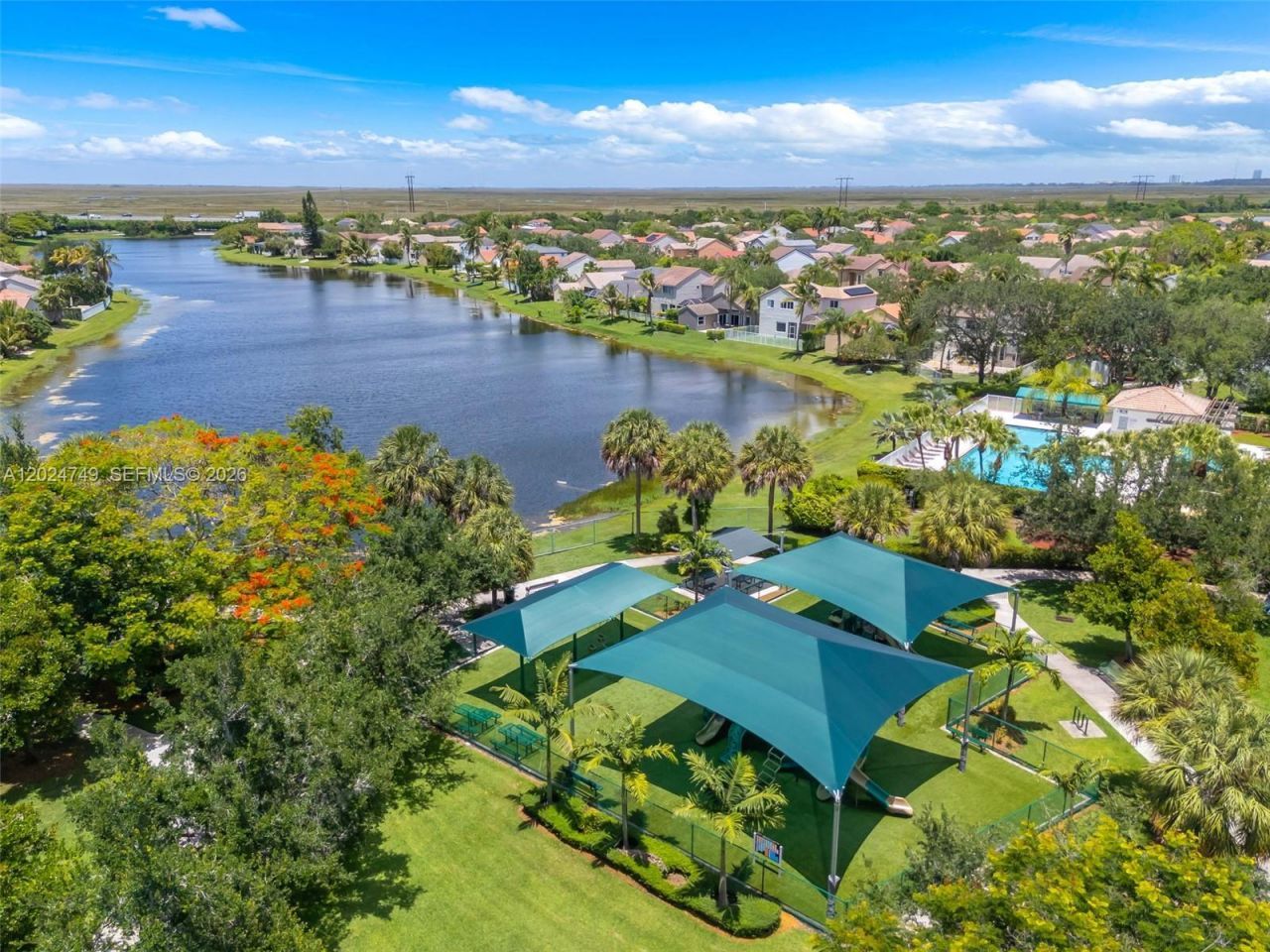 632 Carrington Ln, Weston, FL 33326 Photo