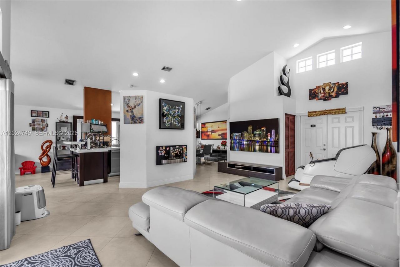 632 Carrington Ln, Weston, FL 33326 Photo
