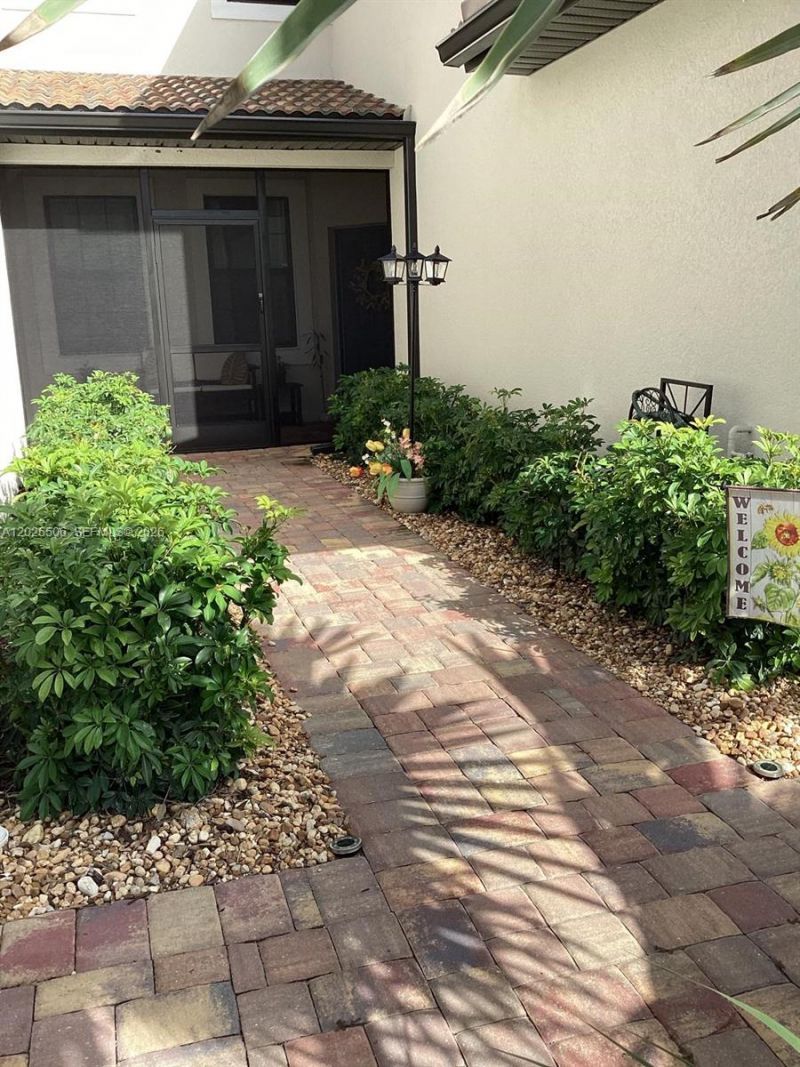 5710 Mayflower Way, Unit 102, Immokalee, FL 34142 Photo