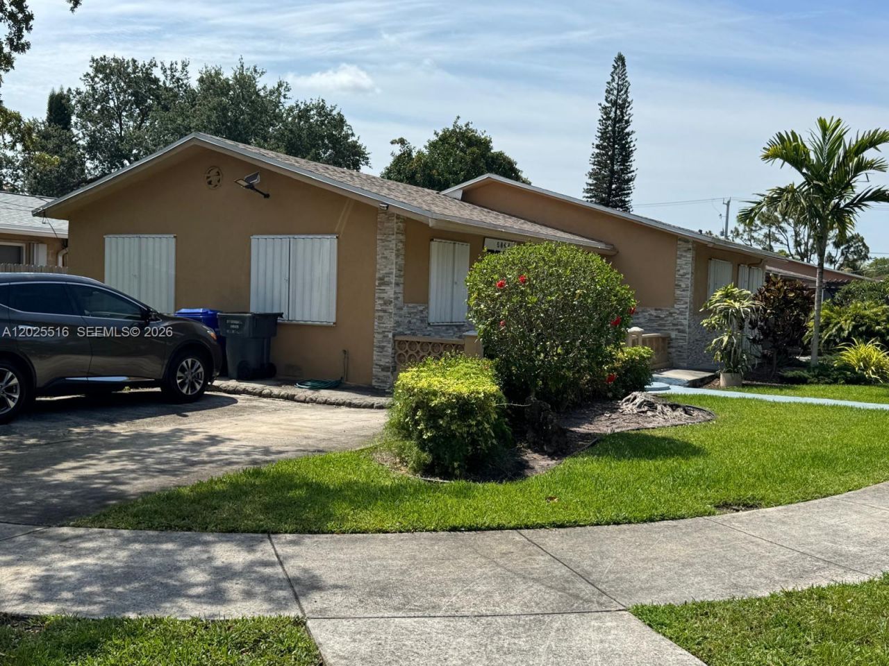 5844-5846 Pierce St , Hollywood, FL 33021 Photo