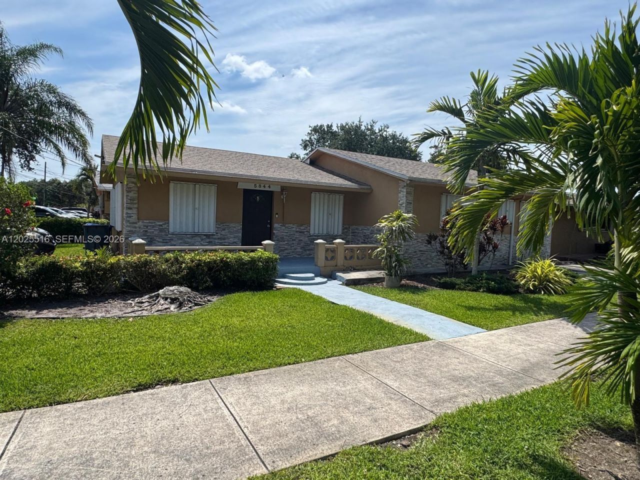 5844-5846 Pierce St , Hollywood, FL 33021 Photo