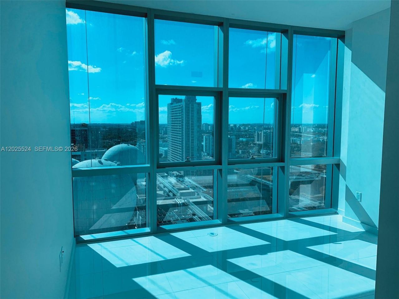 851 NE 1st Ave , Unit 1808, Miami, FL 33132 Photo