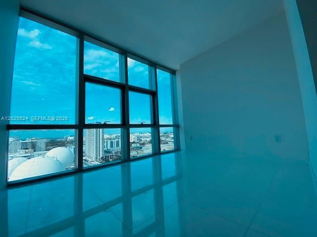 851 NE 1st Ave , Unit 1808, Miami, FL 33132 Photo
