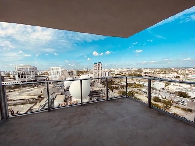 851 NE 1st Ave , Unit 1808, Miami, FL 33132 Photo