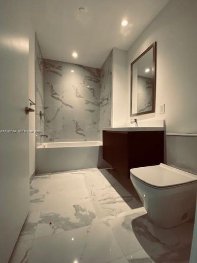 851 NE 1st Ave , Unit 1808, Miami, FL 33132 Photo