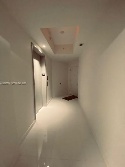 851 NE 1st Ave , Unit 1808, Miami, FL 33132 Photo
