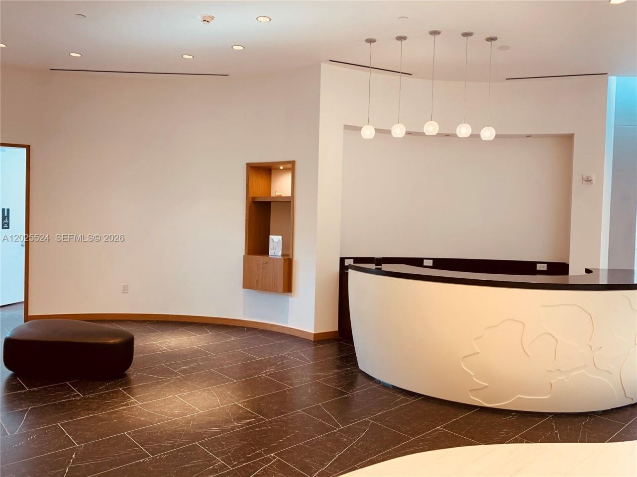 851 NE 1st Ave , Unit 1808, Miami, FL 33132 Photo