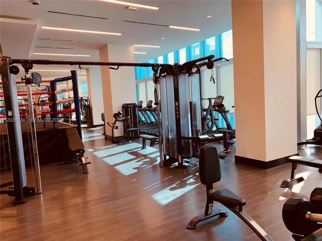 851 NE 1st Ave , Unit 1808, Miami, FL 33132 Photo