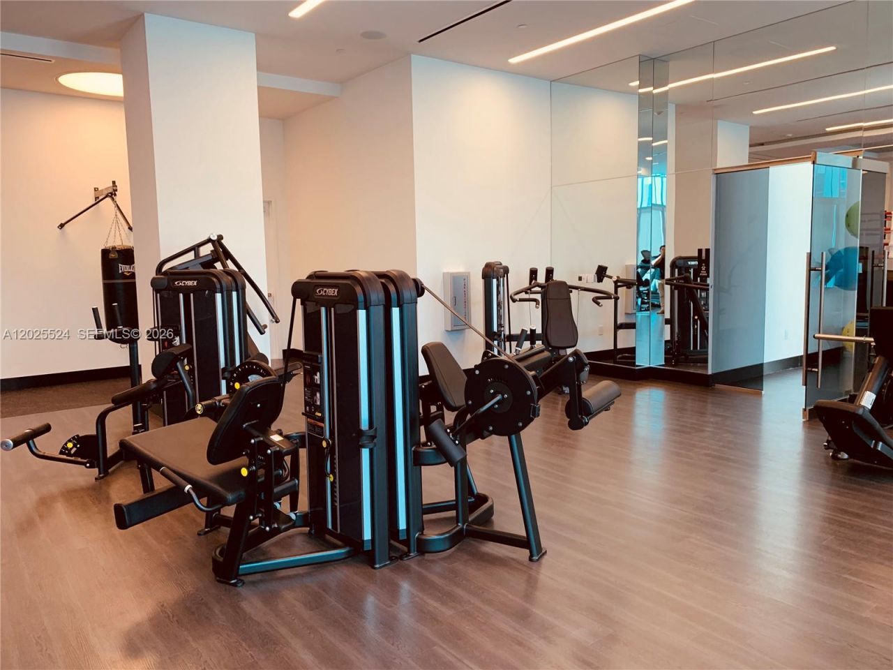 851 NE 1st Ave , Unit 1808, Miami, FL 33132 Photo