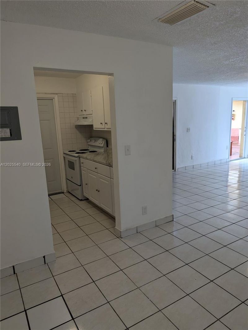 1830 Sheridan St, Unit 101, Hollywood, FL 33020 Photo