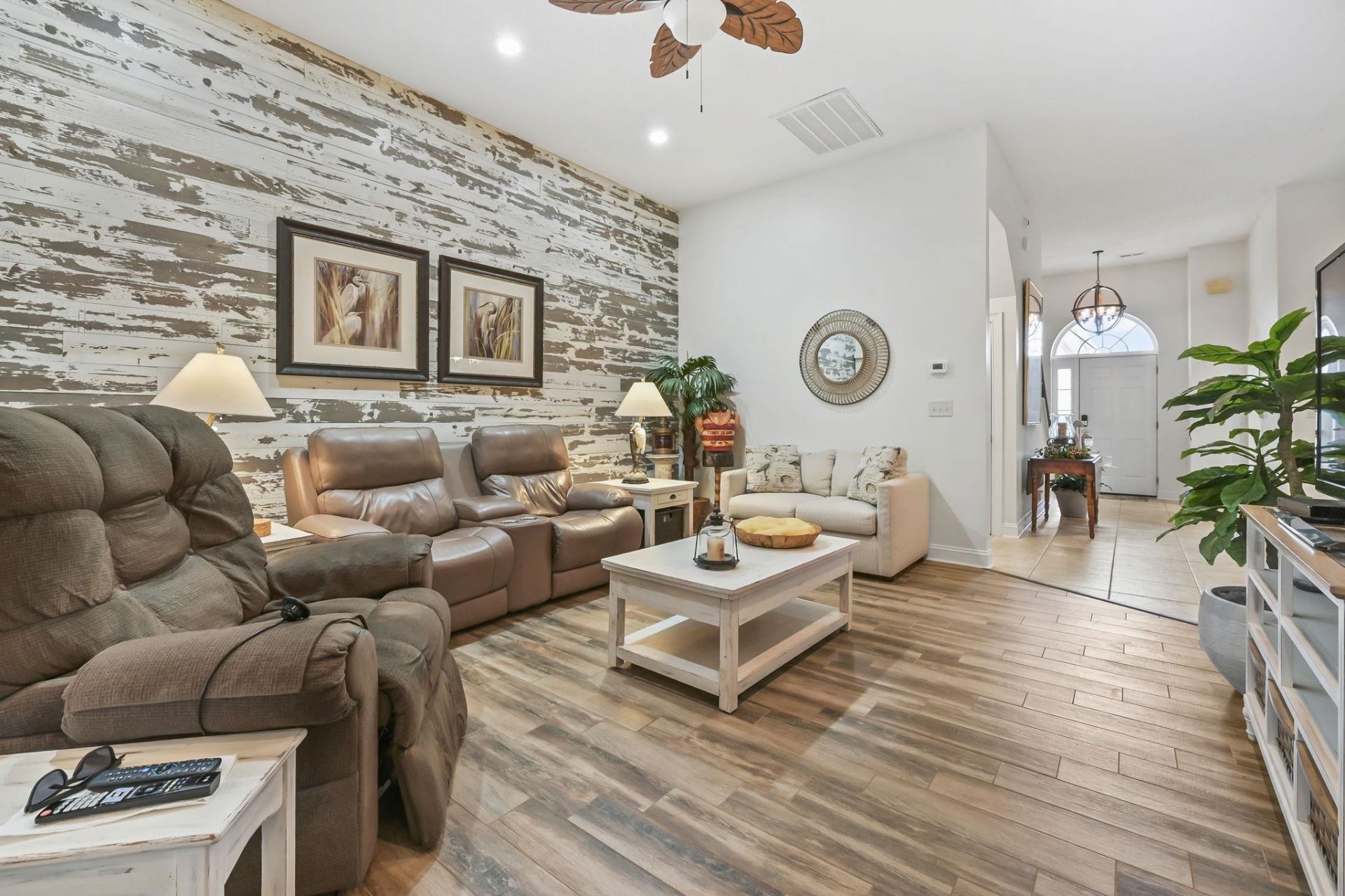 1504 Saint Thomas Circle  Photo 16