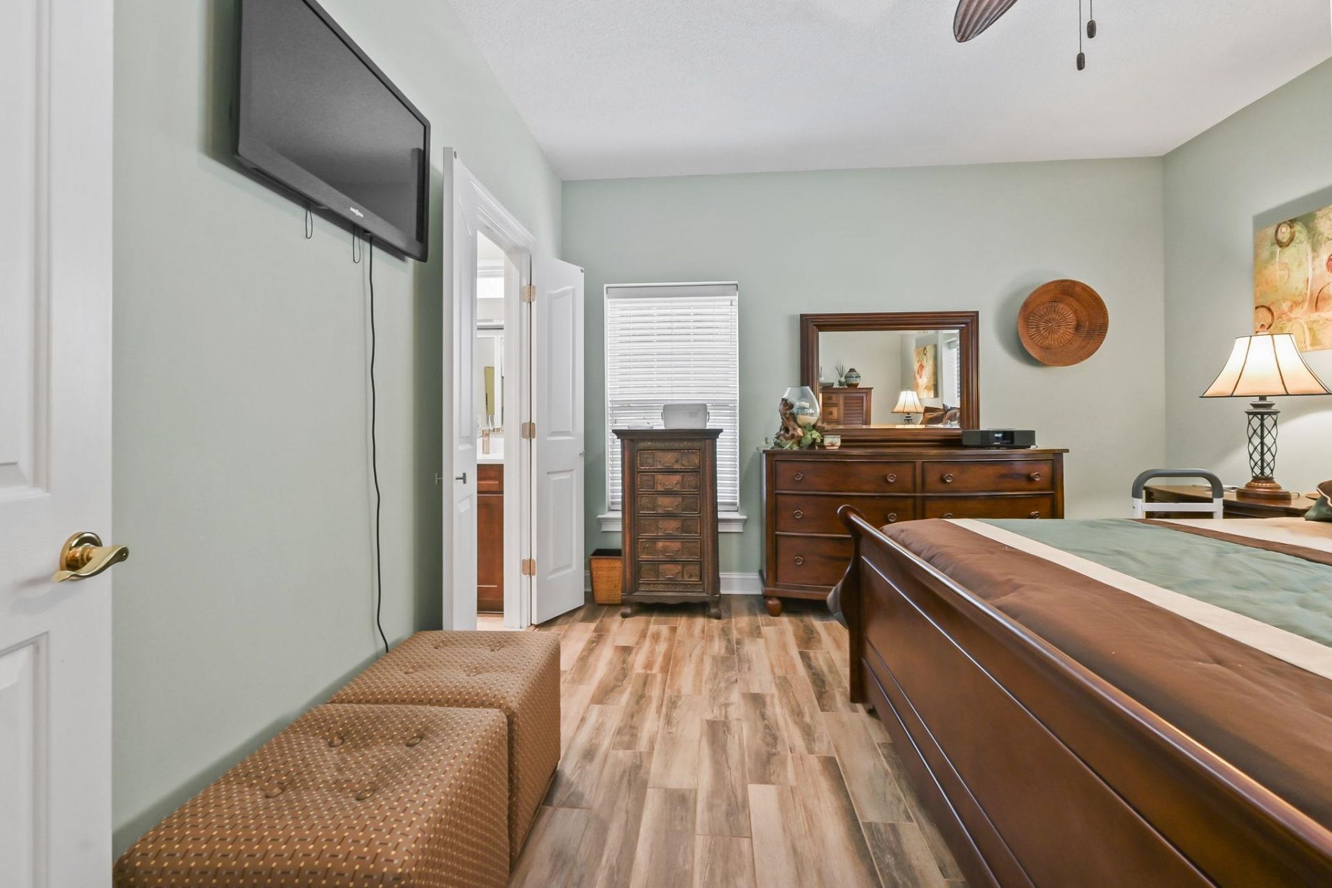 1504 Saint Thomas Circle  Photo 18