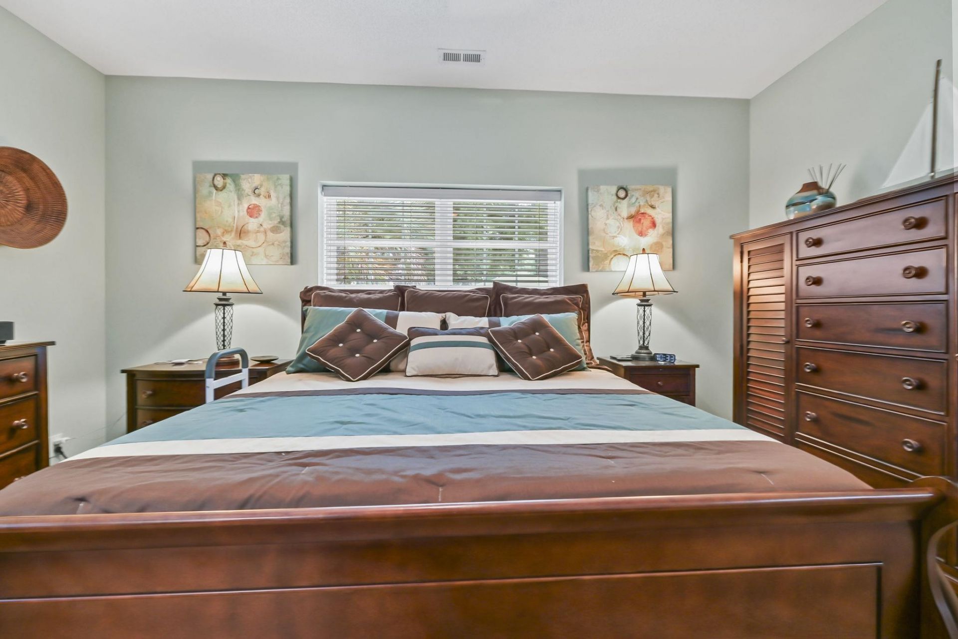1504 Saint Thomas Circle  Photo 19