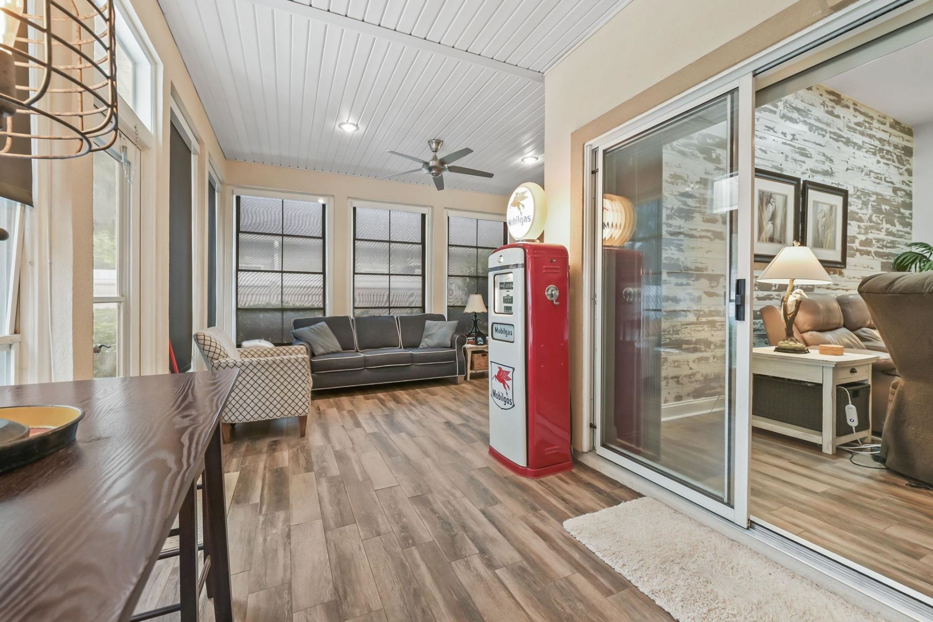1504 Saint Thomas Circle  Photo 23