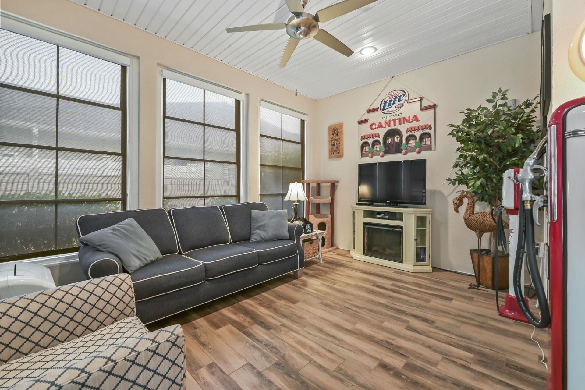 1504 Saint Thomas Circle  Photo 24