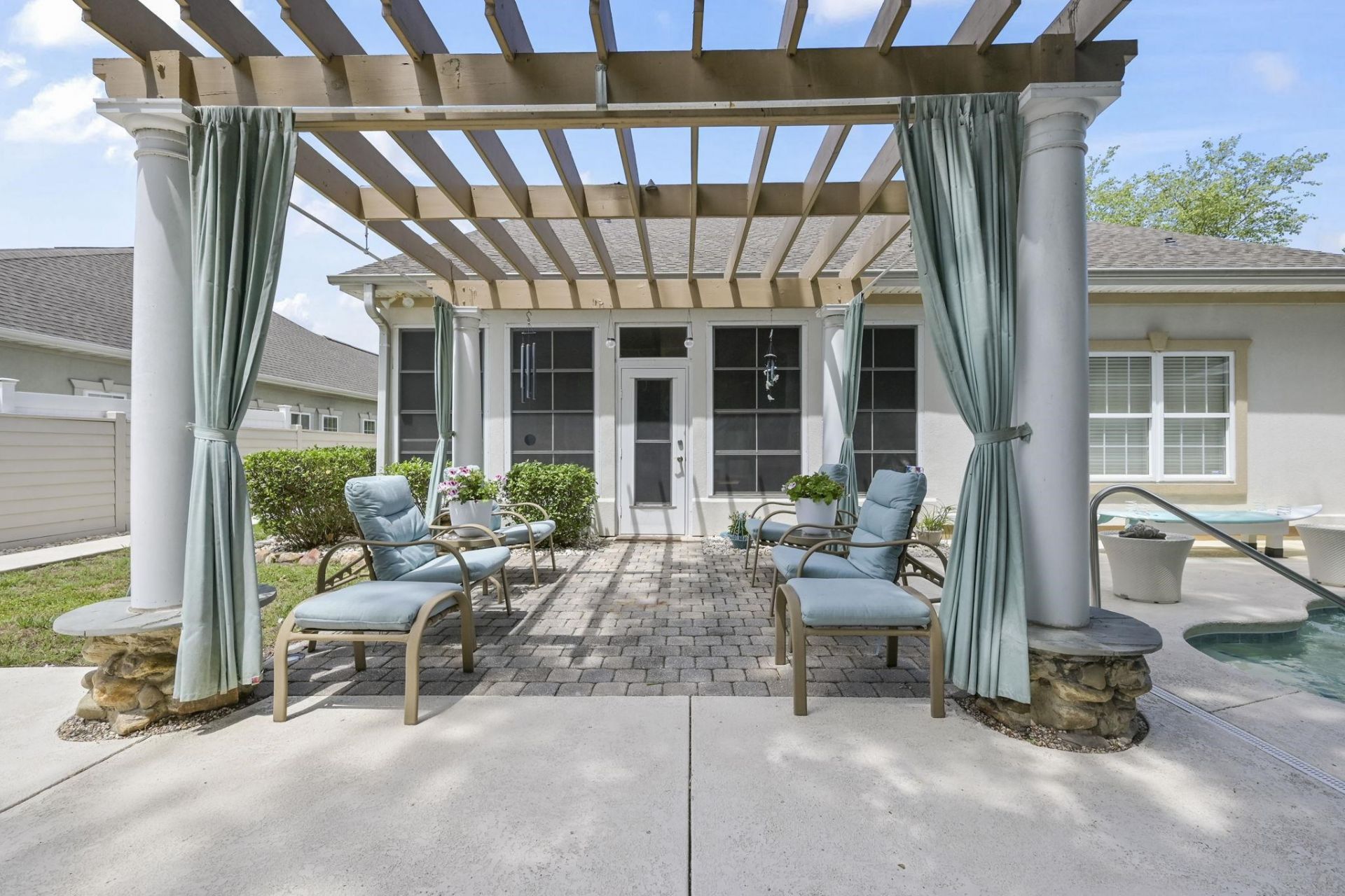 1504 Saint Thomas Circle  Photo 41