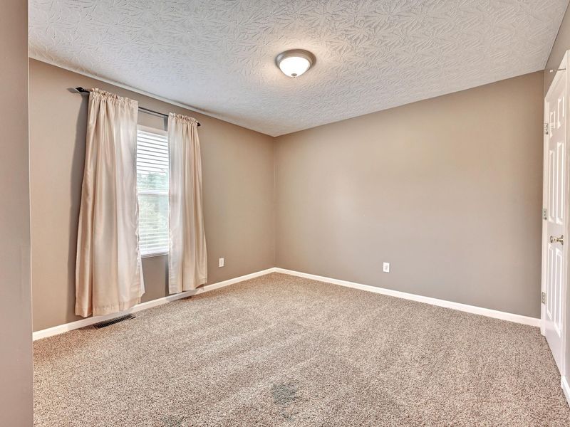 415 Claiborne Drive, Dry Ridge, KY 41035 Photo 18