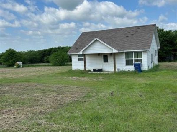 202 County Road 4511 , Decatur, TX 76234