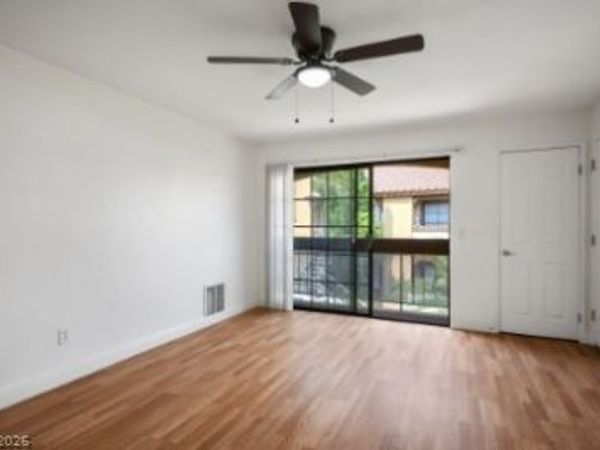 5170 S Jones Boulevard , Unit 206, Las Vegas, NV 89118