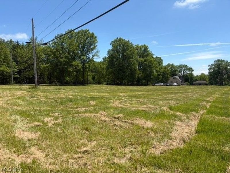 3503 Parkman Road NW, Southington, OH 44481 Photo 6