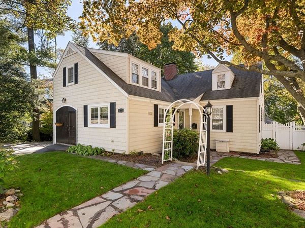 27 Park Circle, Arlington, MA 02476