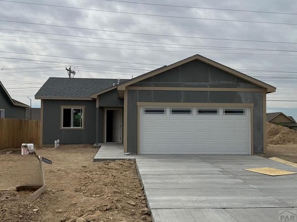 5204 Gannet Lane, Pueblo, CO 81008