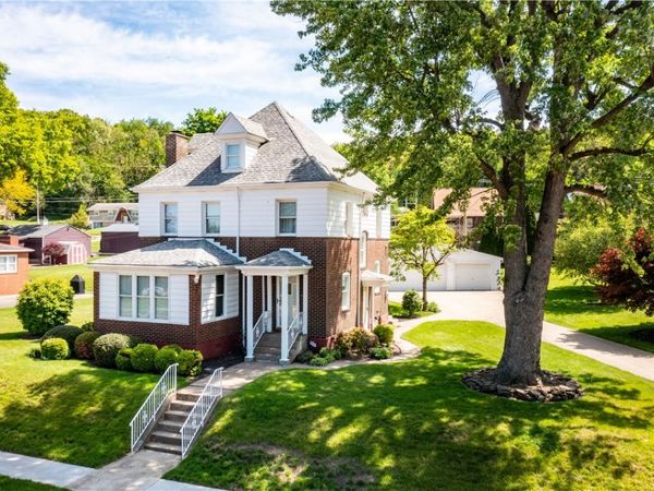1041 Ohio Ave, Midland, PA 15059