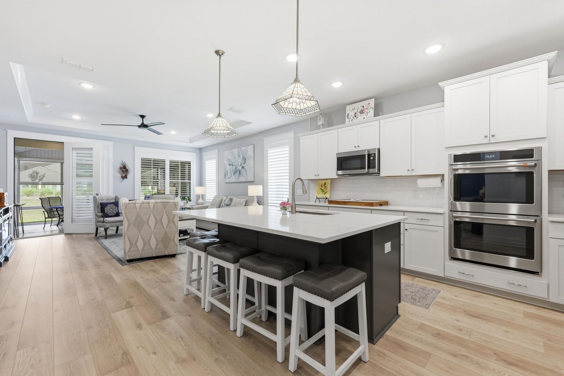 133 Leeward Landing Photo 13