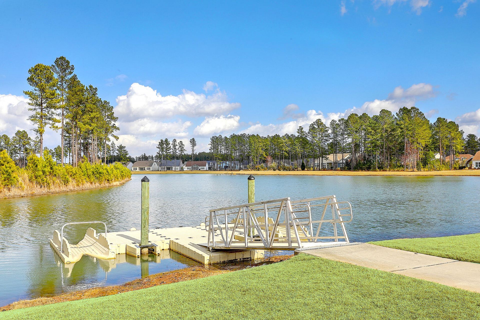 133 Leeward Landing Photo 29
