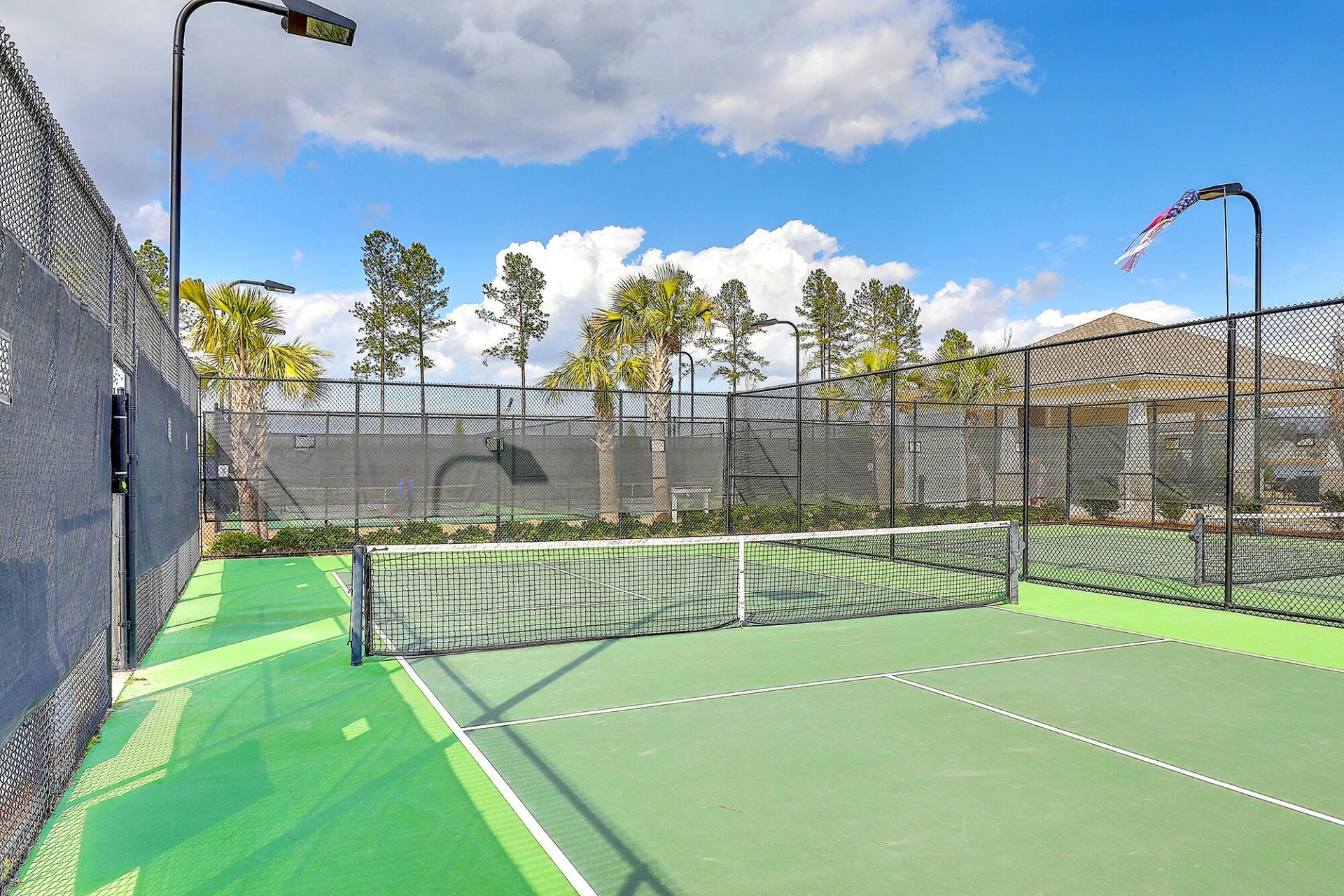 133 Leeward Landing Photo 32