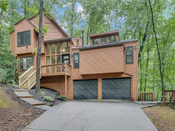 1820 Cedar Cliff Drive SE, Smyrna, GA 30080