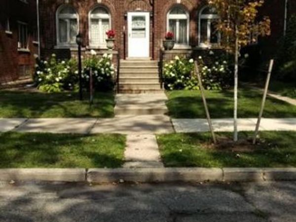 1080 2s Beaconsfield, Grosse Pointe Park, MI 48230